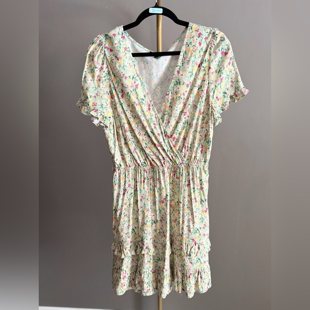 As You Wish NWT Floral Wrap Mini Dress XL Light Green Flutter Sleeve Ruffle Hem!